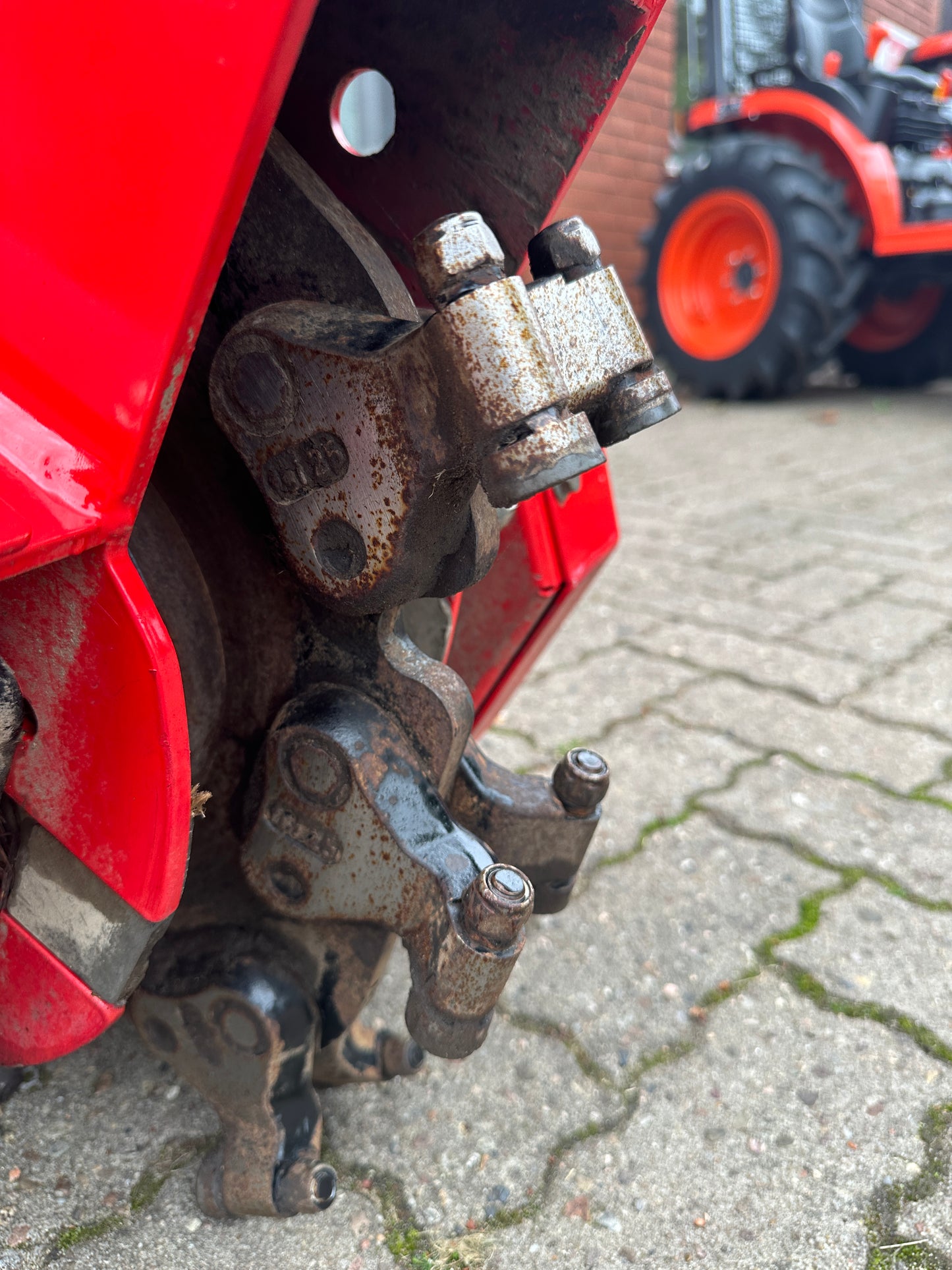 FSI T27 Baumstumpffräse 3-Punkt Anbau