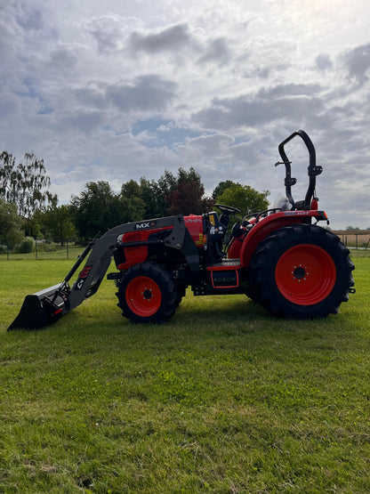 Kubota L1-552 Kompakttraktor inkl. MX Frontlader und Schaufel