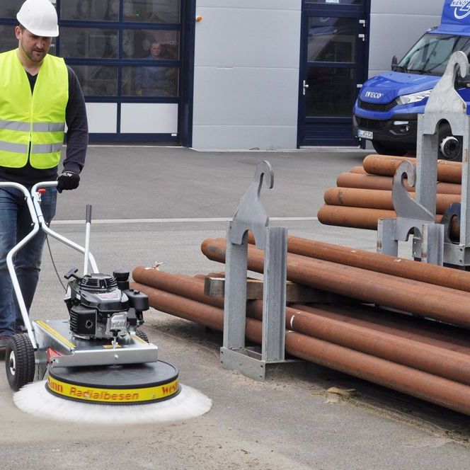 Westermann WR 870 Benzin Radialbesen