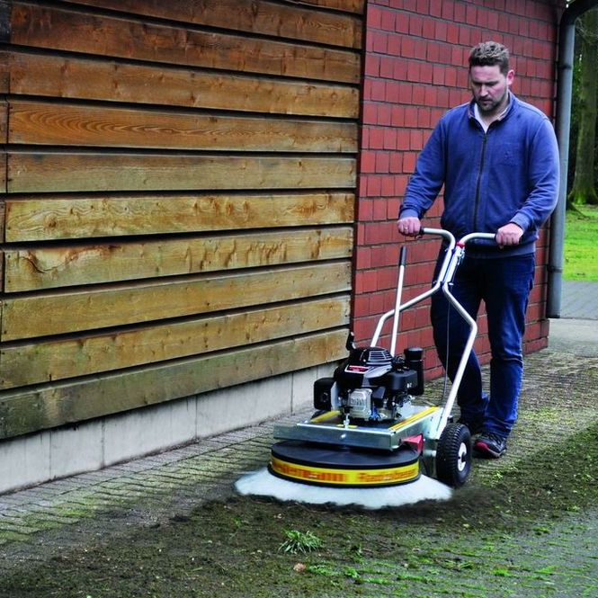 Westermann WR 870 Benzin Radialbesen